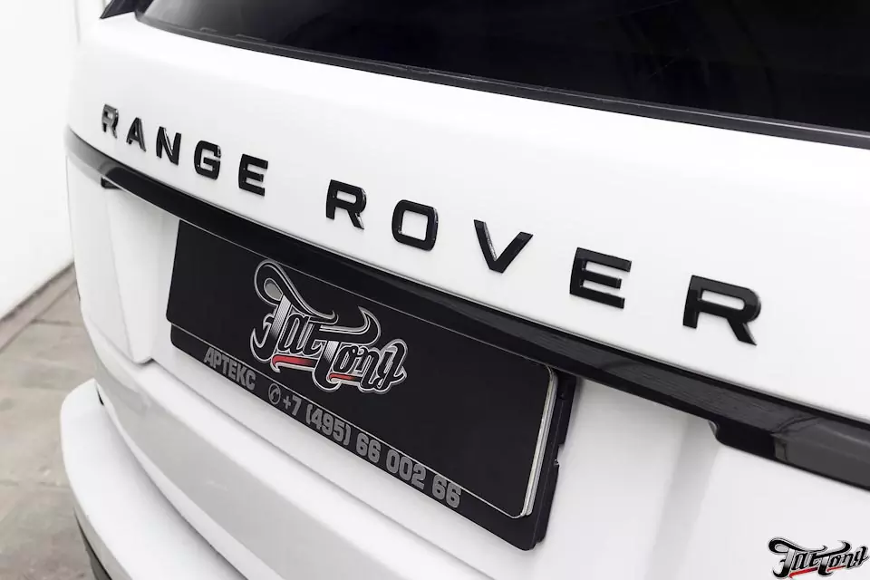 Range Rover Vogue. Полный антихром кузова и порошковый окрас дисков.